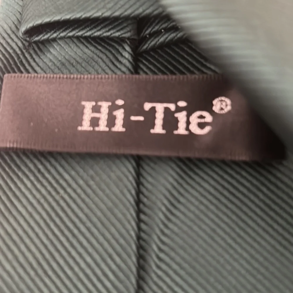 Hi-Tie Tie & Pocket Handkerchief